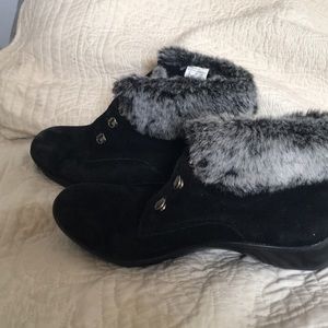 cobbie cuddler Shoes - Cobbie cuddler ankle bootie cobbie cuddler Shoes - Cobbie cuddler ankle bootie